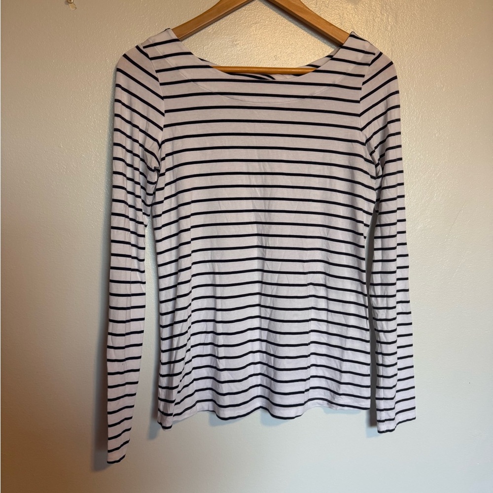 Striped Long-Sleeve Crewneck Top - White/Black